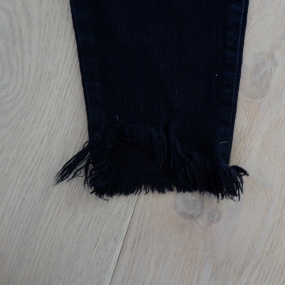 🥳🤩HOST PICK🥰😇Pistola Distressed Skinny Jeans - Picture 5 of 5